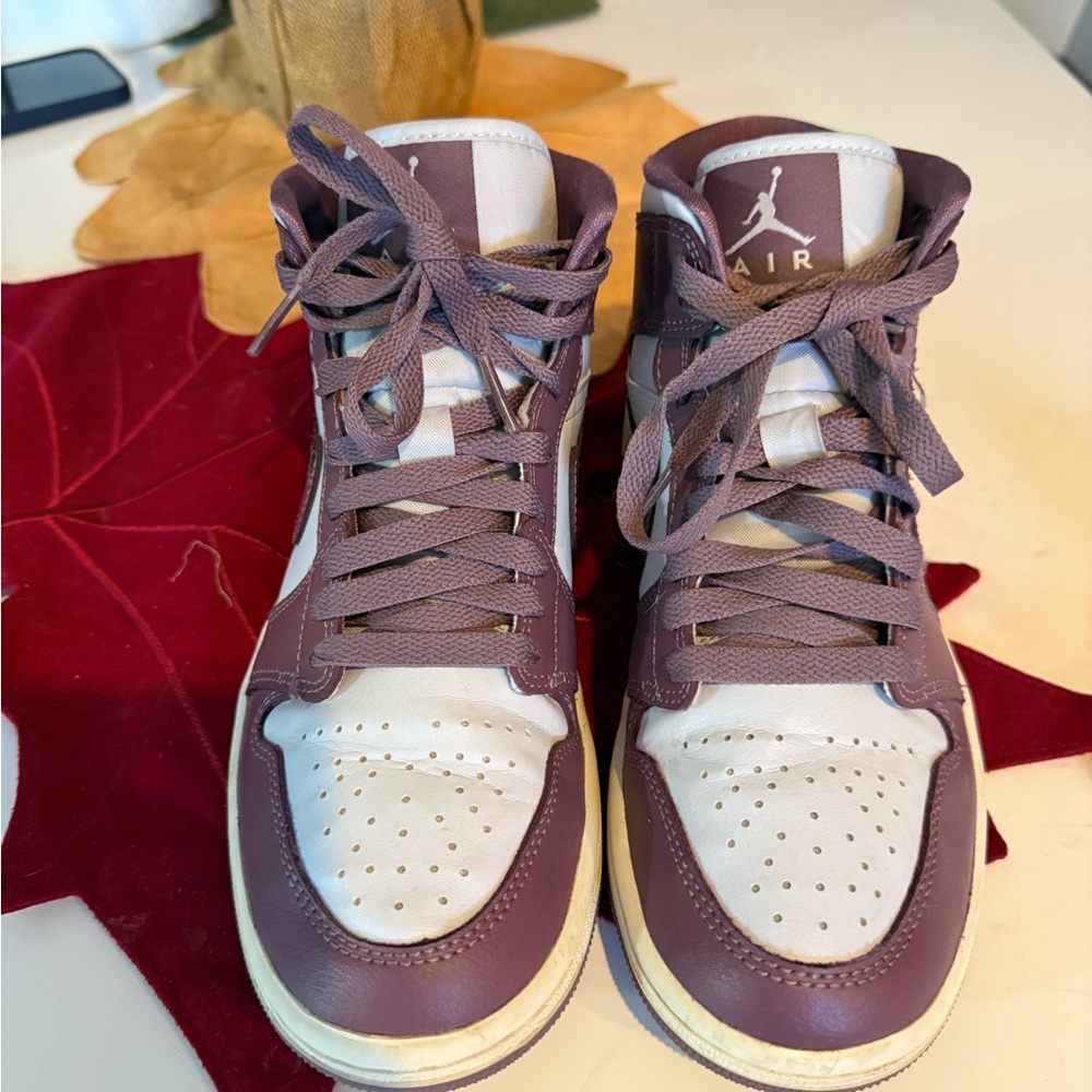 Nike High-Top Sneakers in Purple and Gray